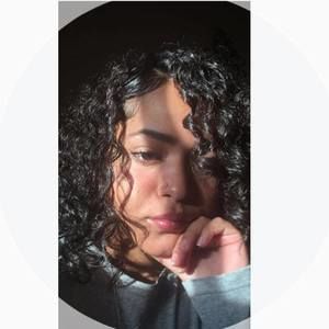 Meet your Posher, Alejandra